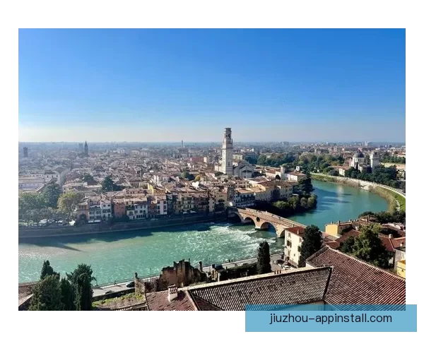 维罗纳主场鏖战佛罗伦萨法乔利射门击中球框难破僵局